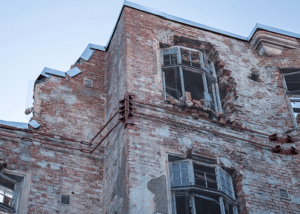 Common Causes of Brick Damage in NYC Buildings