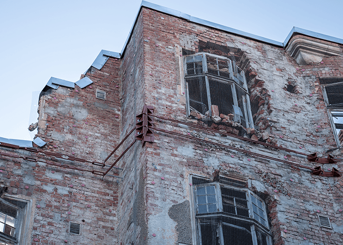 Common Causes of Brick Damage in NYC Buildings